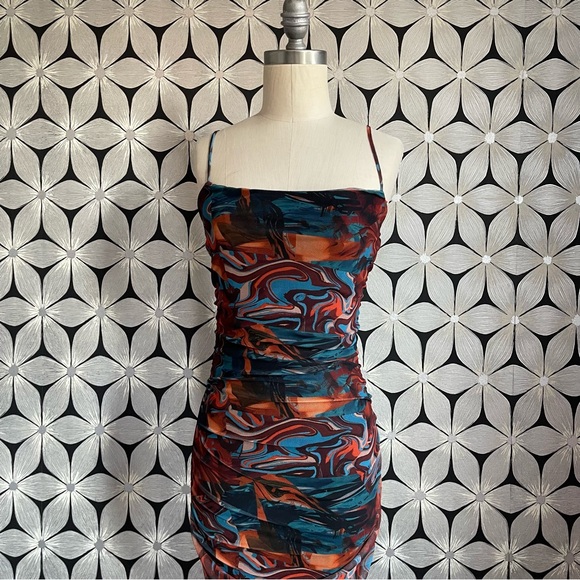 Pretty Little Thing Ruched Maxi Dress - Picture 2 of 5